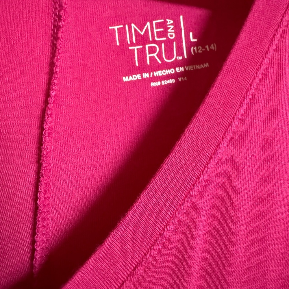Time and Tru Women's V-Neck Tank Top - Magenta - Picture 2 of 2
